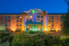  Holiday Inn Express Peoria North - Glendale, an IHG Hotel  Пеория